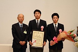 受賞者（谷村工業高校）の写真